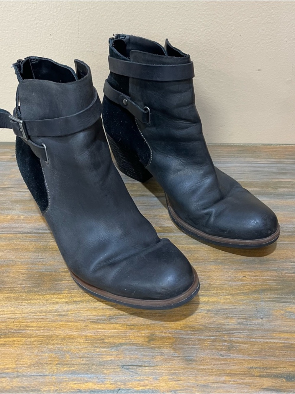 Corkys Chunky Heel Leather Ankle Booties Black Straps Comfort Womens 7.5
